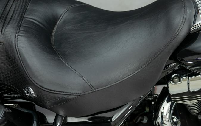 2010 HARLEY DAVIDSON FLHRC ROAD KING CLASSIC
