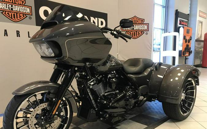 2023 Harley-Davidson® FLTRT - Road Glide® 3