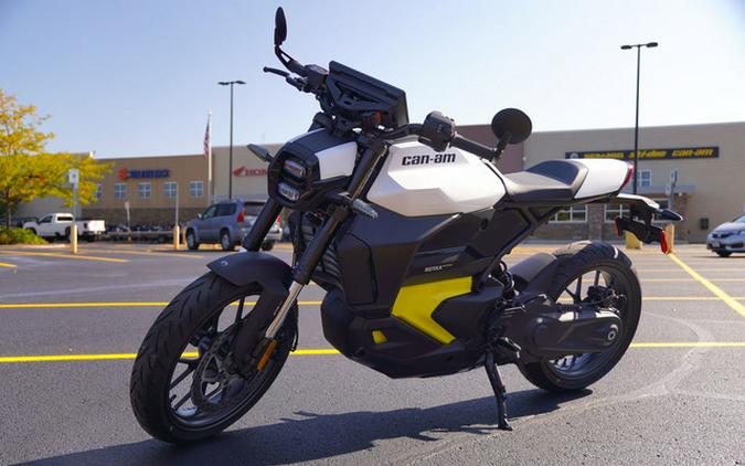 2025 Can-Am Pulse White