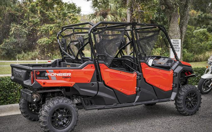2025 Honda® Pioneer 1000-6 Deluxe Crew