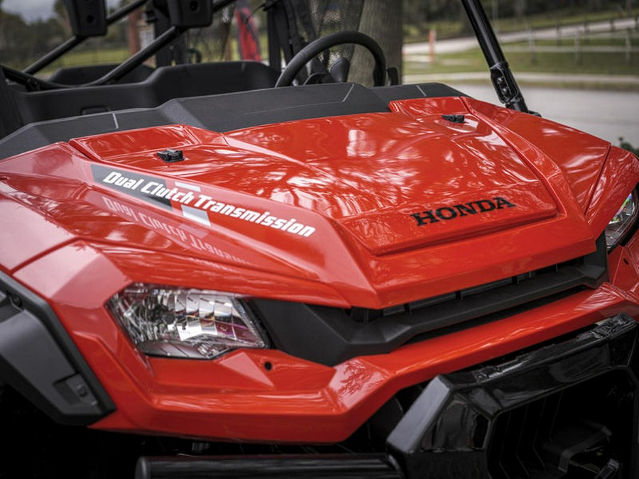 2025 Honda® Pioneer 1000-6 Deluxe Crew