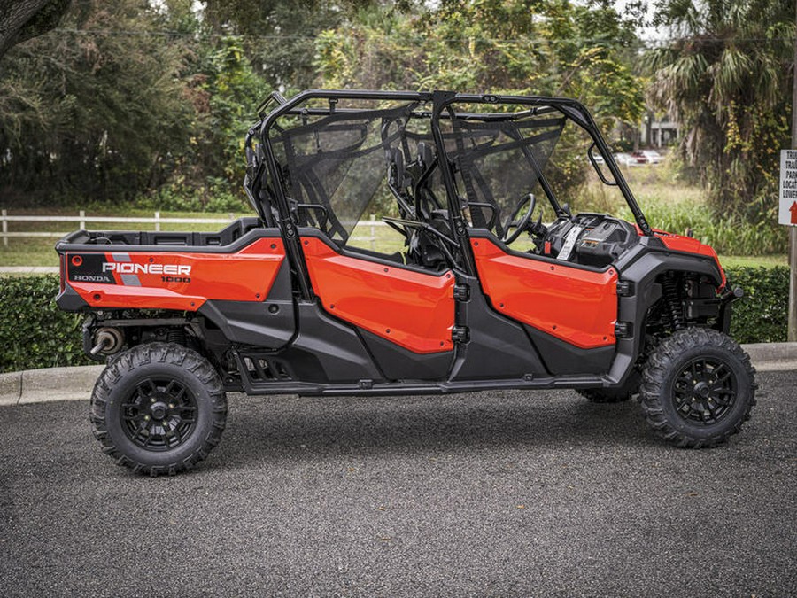 2025 Honda® Pioneer 1000-6 Deluxe Crew