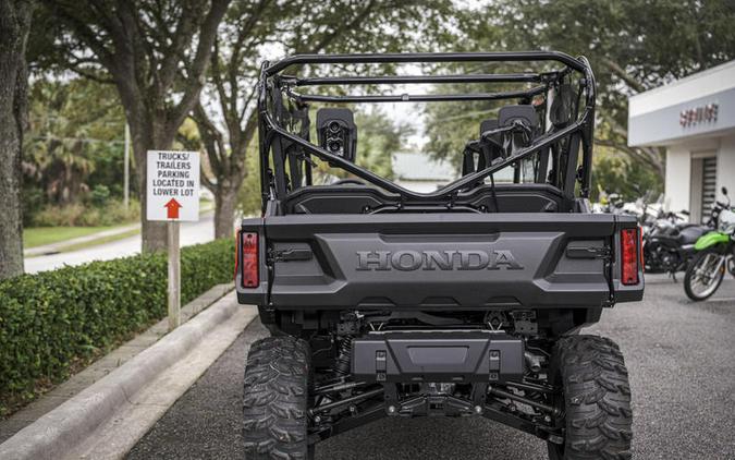 2025 Honda® Pioneer 1000-6 Deluxe Crew
