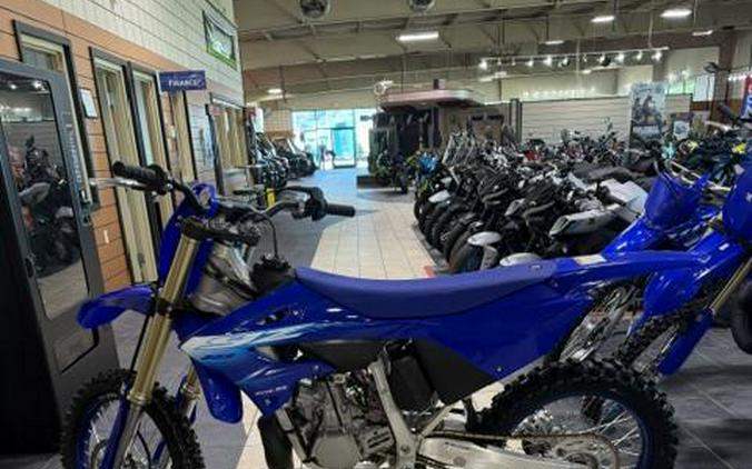 2027 YZ250 - Yamaha