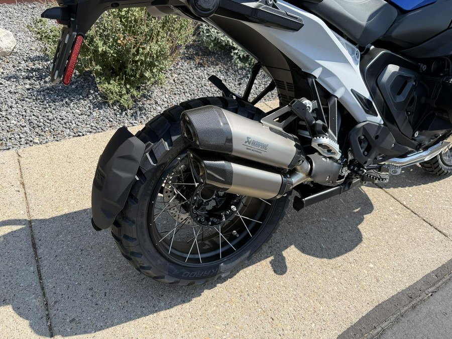 2025 BMW Motorrad R 1300 GS Racing Blue Metallic