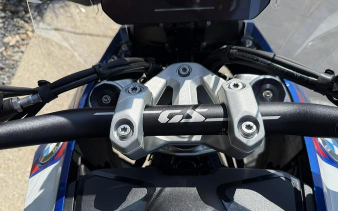 2025 BMW Motorrad R 1300 GS Racing Blue Metallic