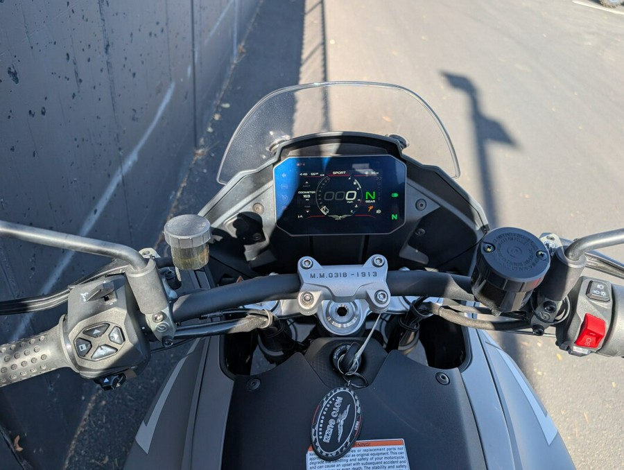 2023 Moto Guzzi V100 Mandello