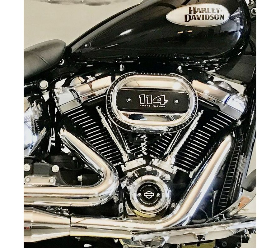 2022 Harley-Davidson® FLHCS - Heritage Classic 114