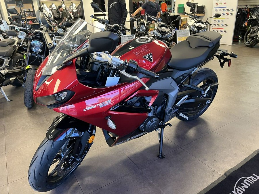 2025 Triumph Daytona 660 Carnival Red/Sapphire Black