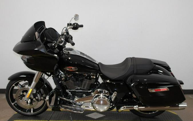 Harley-Davidson Road Glide™ 2024 FLTRX 84476736 VIVID BLACK