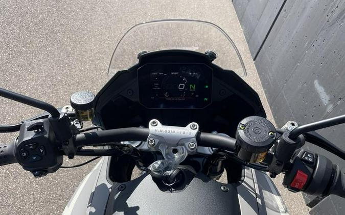 2023 Moto Guzzi V100 Mandello Aviazione Navale