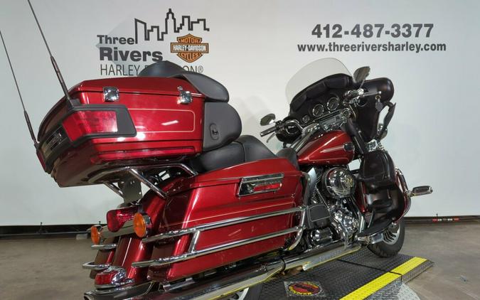 2010 Harley-Davidson® Electra Glide® Ultra Classic® Red Hot Sunglo