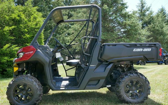 2024 Can-Am Defender DPS HD10 Fiery Red