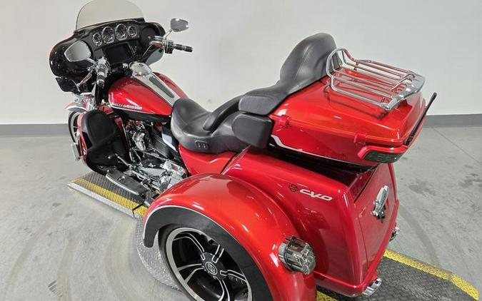 2021 Harley-Davidson® FLHTCUTGSE - CVO™ Tri Glide®