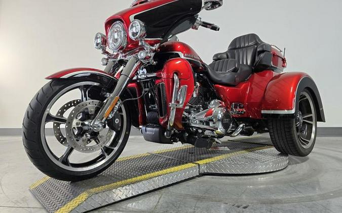 2021 Harley-Davidson® FLHTCUTGSE - CVO™ Tri Glide®
