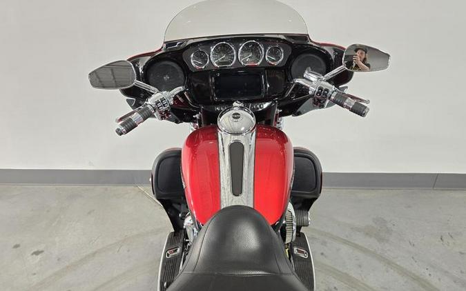 2021 Harley-Davidson® FLHTCUTGSE - CVO™ Tri Glide®