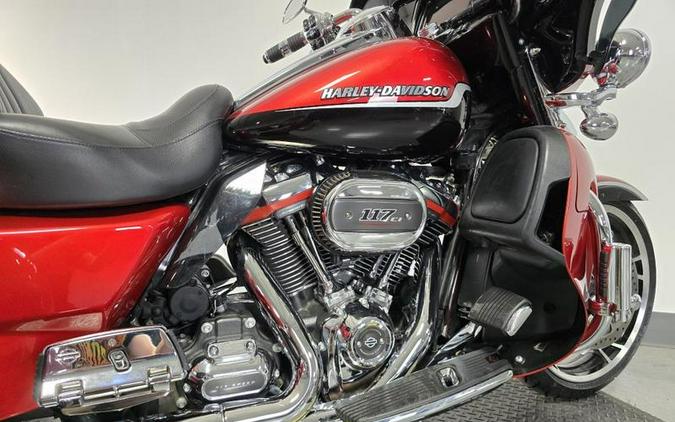 2021 Harley-Davidson® FLHTCUTGSE - CVO™ Tri Glide®