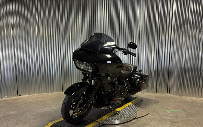 2022 Harley-Davidson Road Glide Special Vivid Black - Black Finish