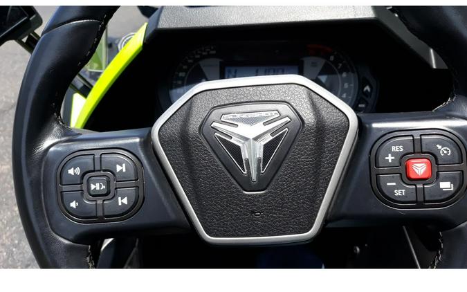 2023 SLINGSHOT SL AUTODRIVE - Polaris