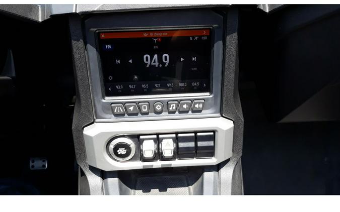 2023 SLINGSHOT SL AUTODRIVE - Polaris