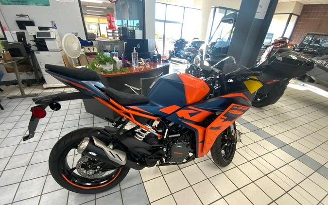 2023 KTM RC 390