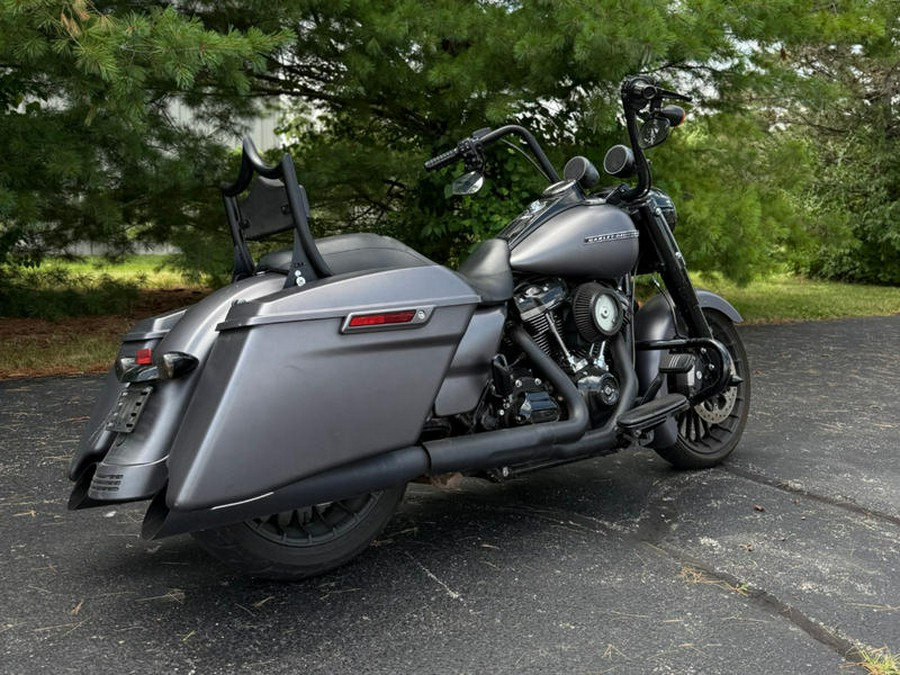2017 Harley-Davidson® FLHRXS - Road King® Special