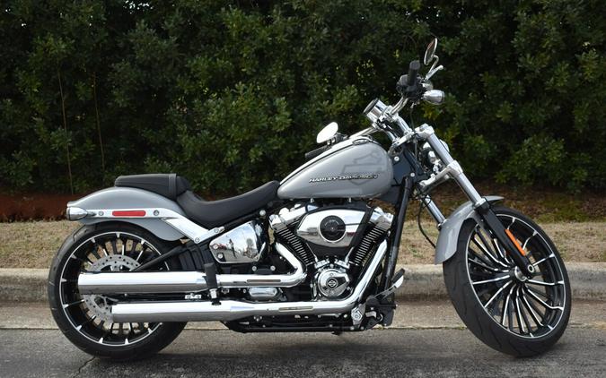 2025 Breakout – Chrome Muscle Cruiser