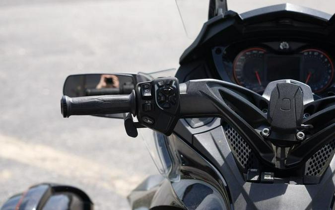 2013 Can-Am® Spyder® ST Limited