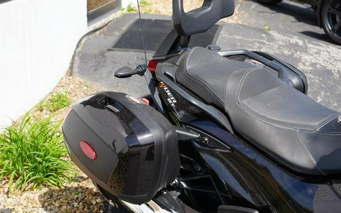 2013 Can-Am® Spyder® ST Limited
