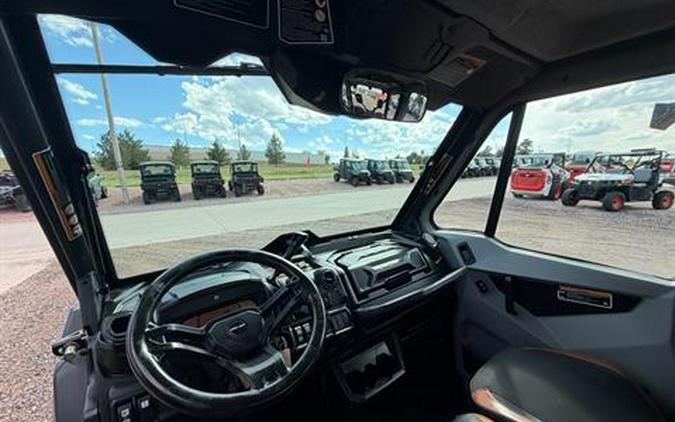 2022 Can-Am Defender Max Limited CAB HD10