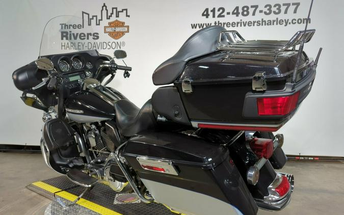 2013 Harley-Davidson® Electra Glide® Ultra Limited Two-Tone Midnight Pearl/Brilliant Silv