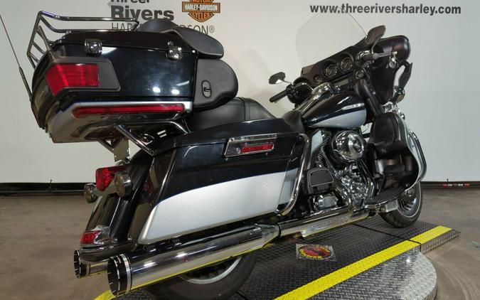 2013 Harley-Davidson® Electra Glide® Ultra Limited Two-Tone Midnight Pearl/Brilliant Silv