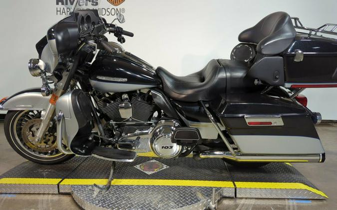 2013 Harley-Davidson® Electra Glide® Ultra Limited Two-Tone Midnight Pearl/Brilliant Silv