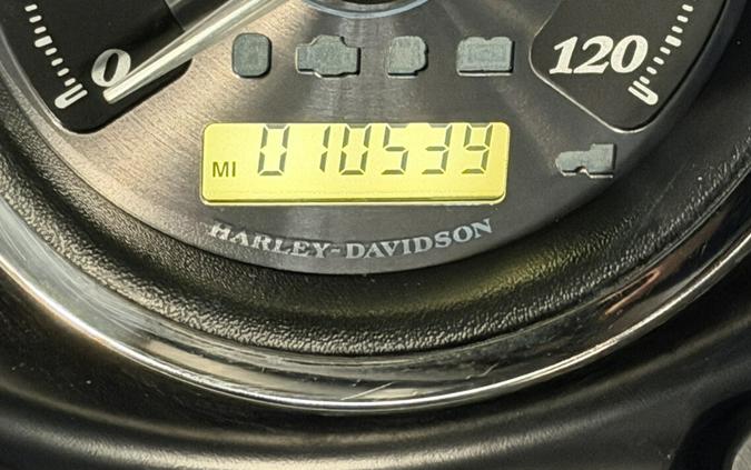 2012 Harley-Davidson® Electra Glide® Ultra Limited FLHTK DEEP PURPLE