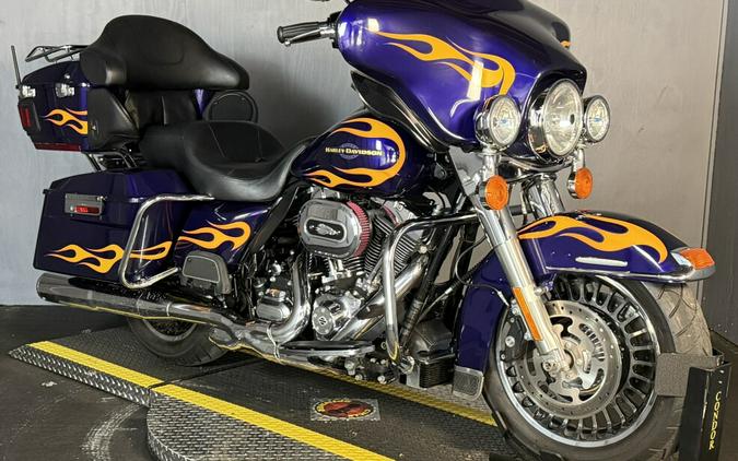 2012 Harley-Davidson® Electra Glide® Ultra Limited FLHTK DEEP PURPLE