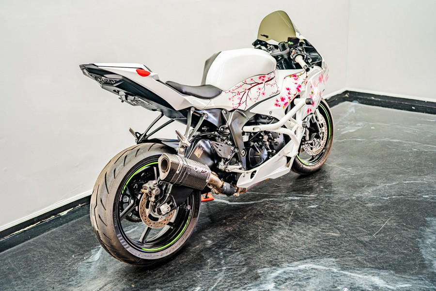 2025 Kawasaki Ninja ZX-6R KRT Edition ABS