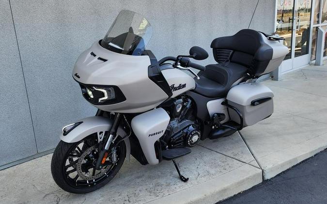 2023 Indian Motorcycle® Pursuit Dark Horse Silver Quartz Smoke