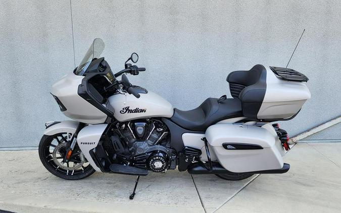 2023 Indian Motorcycle® Pursuit Dark Horse Silver Quartz Smoke