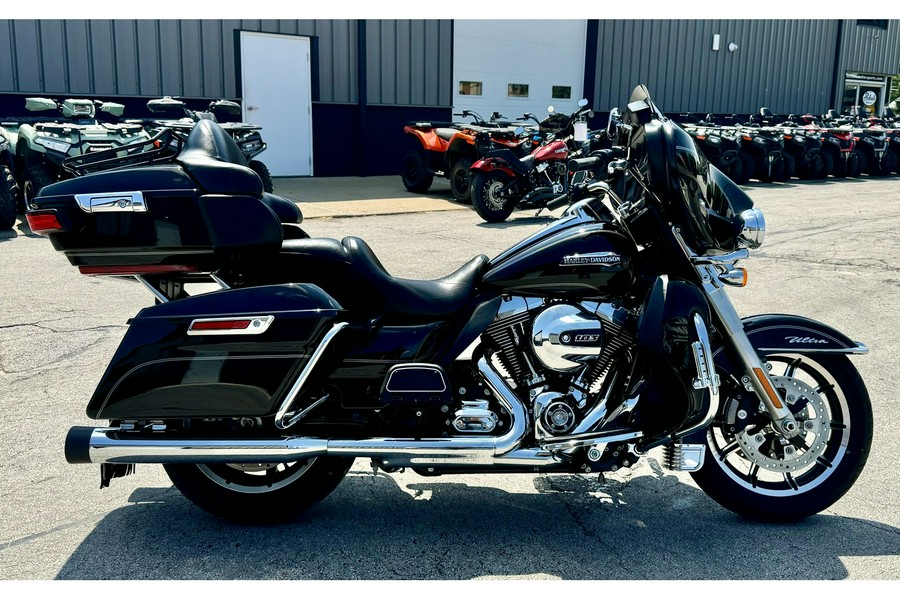 2016 Harley-Davidson® FLHTCU - Electra Glide Ultra Classic