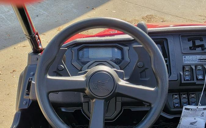 2025 Honda Pioneer 1000-6 Crew Deluxe