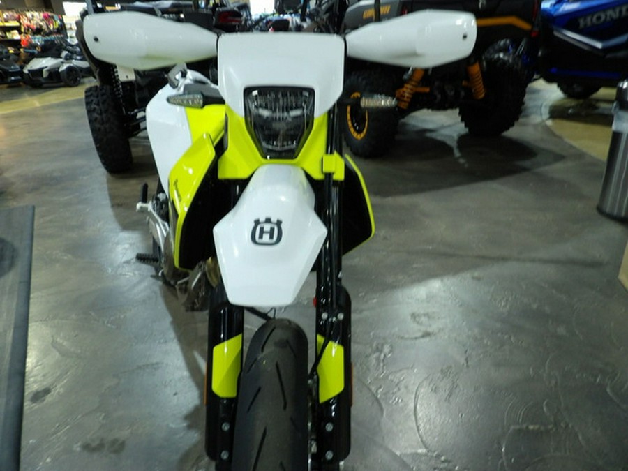 2026 Husqvarna 701 Supermoto 701
