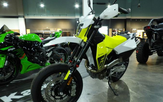 2026 Husqvarna 701 Supermoto 701