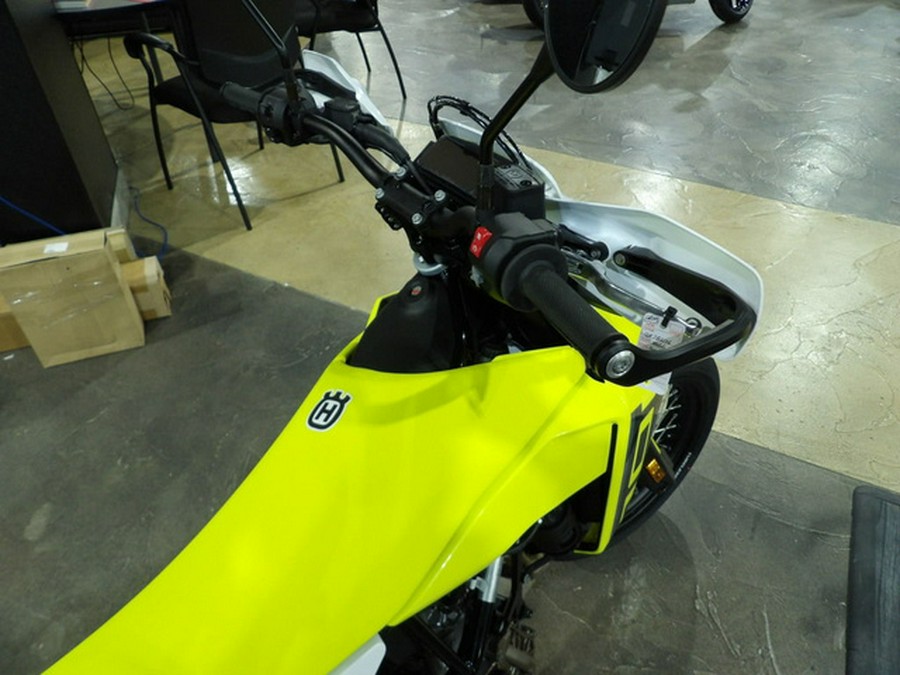 2026 Husqvarna 701 Supermoto 701