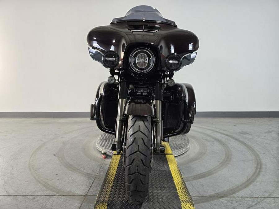 2021 Harley-Davidson® FLHTCUTGSE - CVO™ Tri Glide®