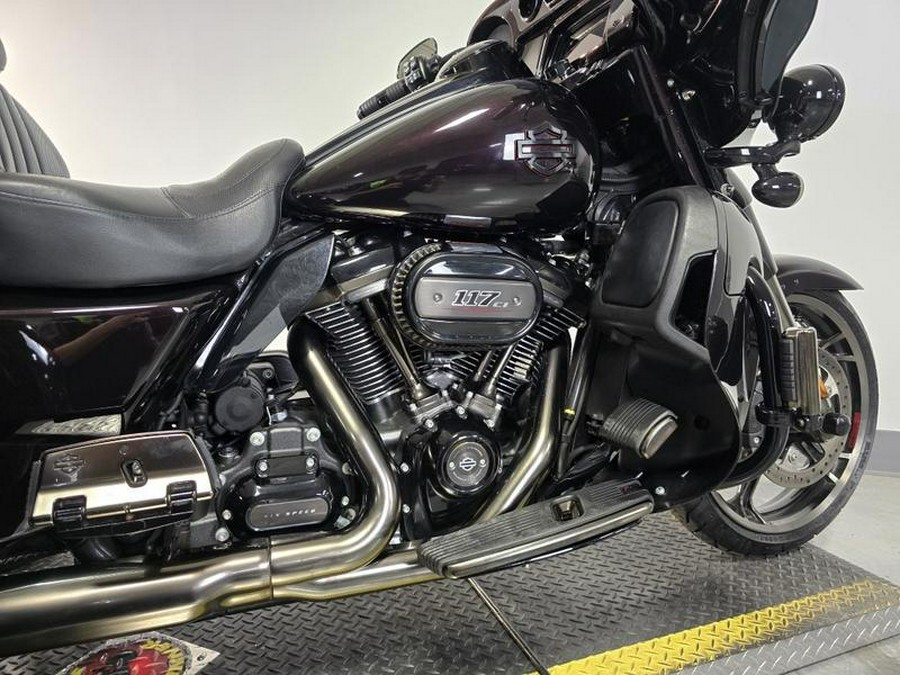 2021 Harley-Davidson® FLHTCUTGSE - CVO™ Tri Glide®