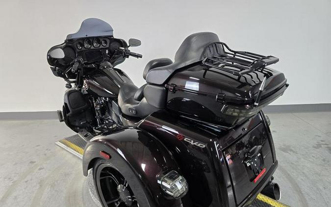 2021 Harley-Davidson® FLHTCUTGSE - CVO™ Tri Glide®