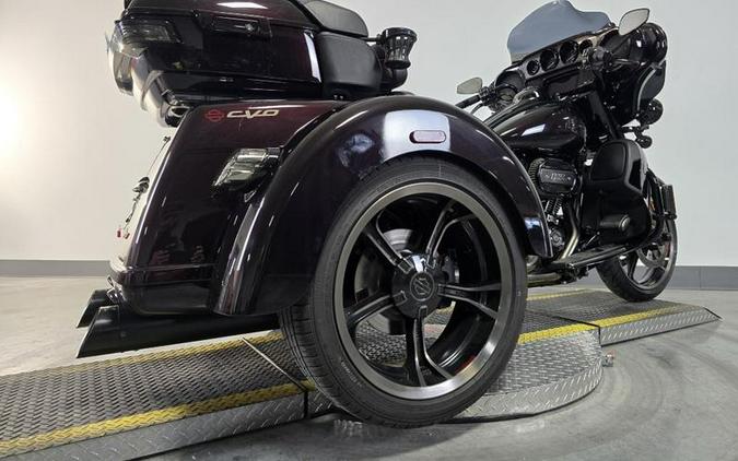 2021 Harley-Davidson® FLHTCUTGSE - CVO™ Tri Glide®