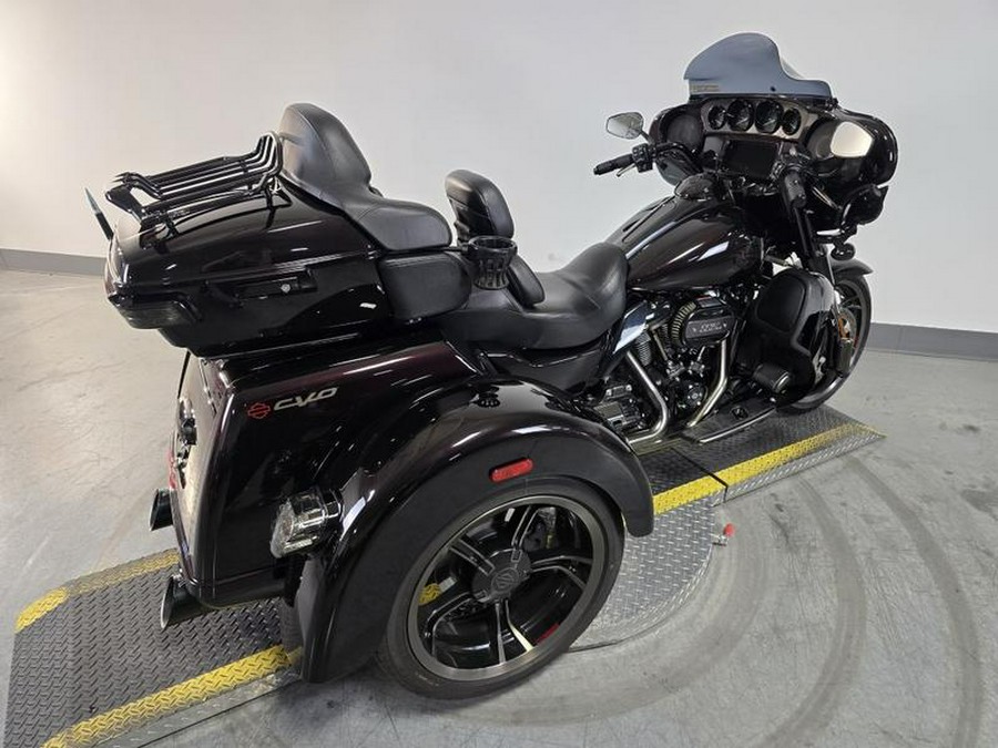 2021 Harley-Davidson® FLHTCUTGSE - CVO™ Tri Glide®