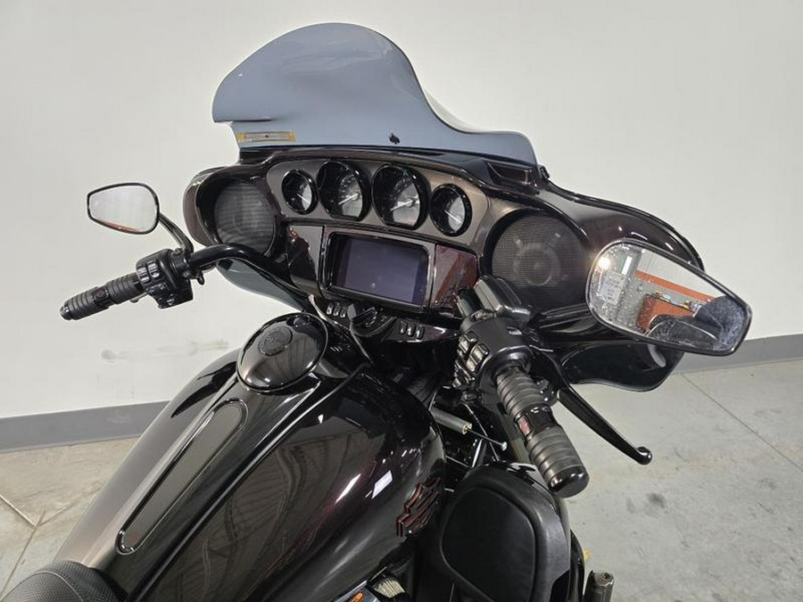 2021 Harley-Davidson® FLHTCUTGSE - CVO™ Tri Glide®