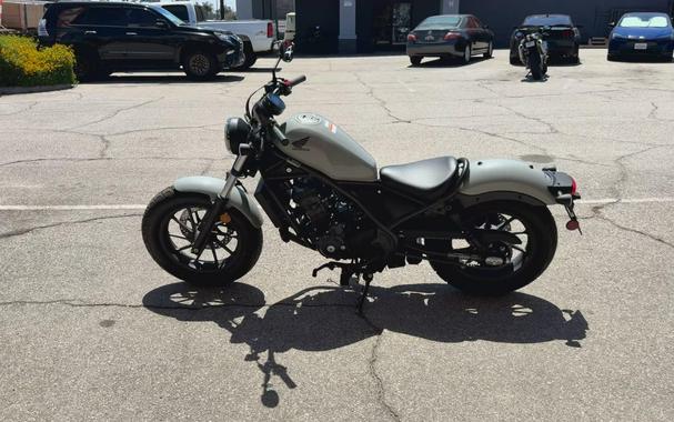 2026 Honda REBEL 300 E-CLUTCH